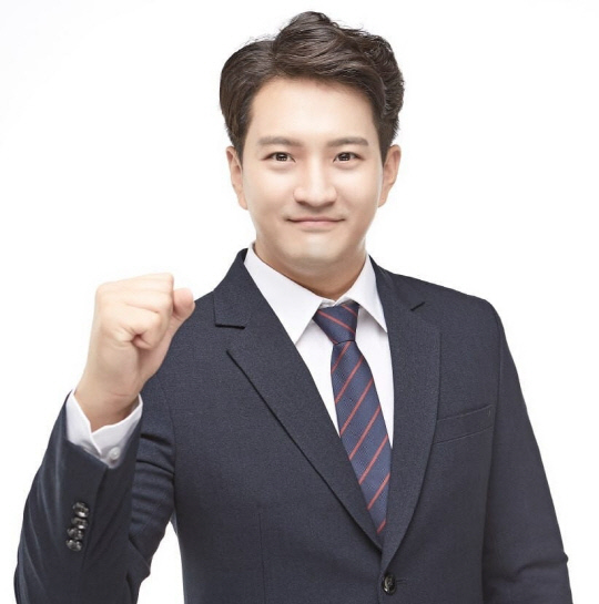 전용기 더불어민주당 의원<전용기 의원 페이스북 갈무리>